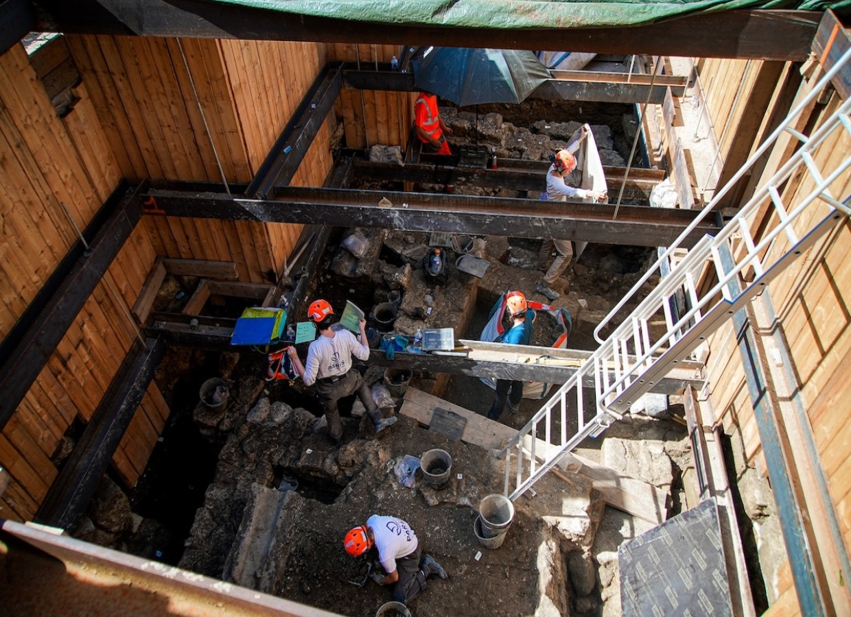 Nuove scoperte archeologiche sotto la piazza antistante Notre Dame de Paris 