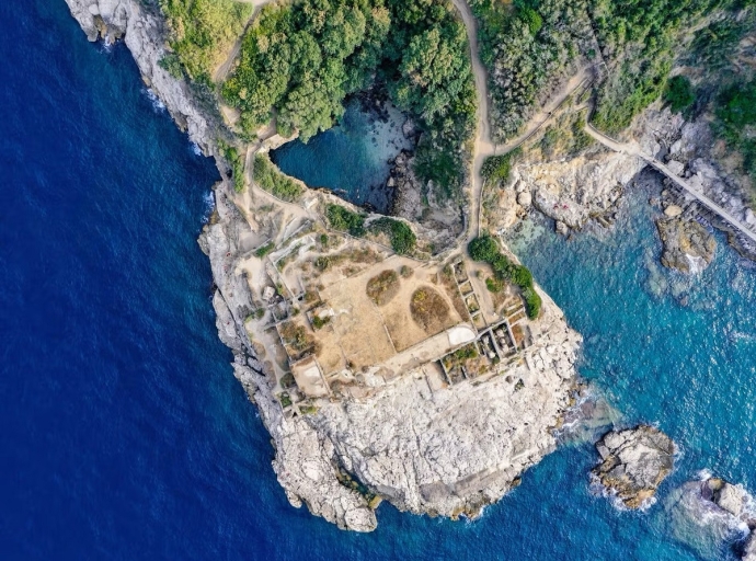 La villa romana di Capo di Sorrento rinasce in 3D: un cantiere digitale tra terra, aria e mare