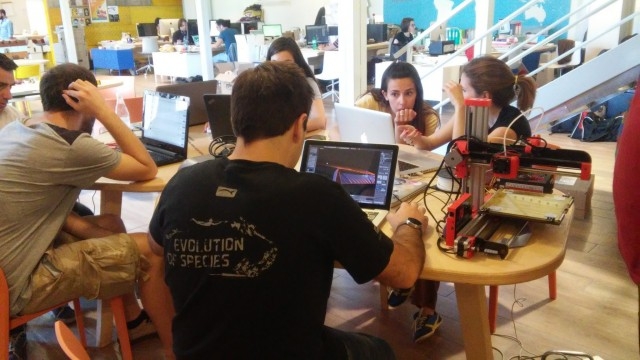 L'artigiano digitale: gli antichi saperi uniti alle moderne tecnologie