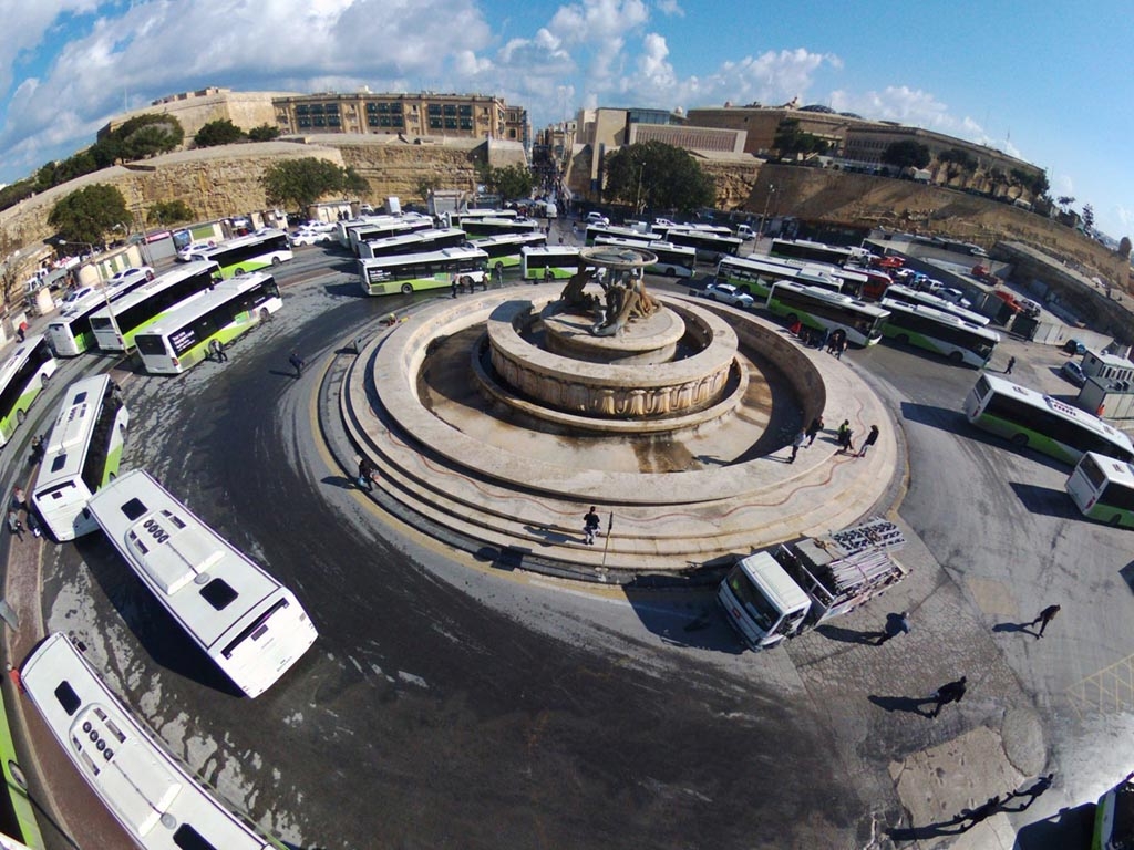 Il restauro della Fontana dei Tritoni simbolo di Malta è made in Italy