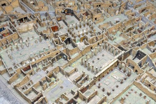Il plastico di Pompei al Museo Archeologico di Napoli: dal sughero al modello 3D