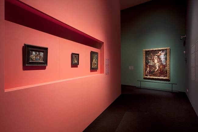 Proteggere le opere d’arte durante le mostre garantendone la visibilità: i vetri antiriflesso